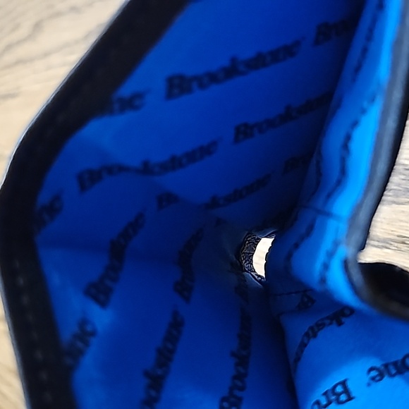 Brookstone Wallet - Picture 3 of 3